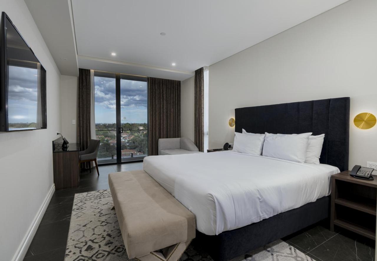 Crowne Plaza Sydney Burwood By Ihg Hotell Exteriör bild