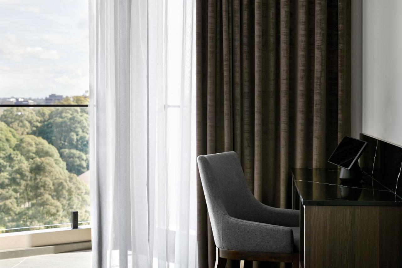 Crowne Plaza Sydney Burwood By Ihg Hotell Exteriör bild
